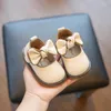 Eerste wandelaars Spring herfst meisjes lederen schoenen ondiepe mode boog pure kleur kinder prinses babymeisjes peuter