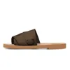 Skor casual designer chole woody canvas glider män sandal tofflor skjutreglage sandaler pantoufle mens kvinnor tofflor platta formen lyx