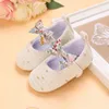 Primeiro Walkers Feminino Baby Lovely Flor Bowknot Sone Sone Sone não deslizante Sapatos de princesa 0-18m Primavera e outono nascida