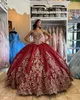 Wijn/goud Quinceanera-jurk 2023 Glitter Sparkle Off-Shoulder Quince Ball Jurk Corset Sweet 16 Verjaardagsfeest Prom Vestidos de 15 Anos Special Lace Charro Mexicaan