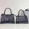 Bolso con solapa de alta calidad, bolsos de media luna y media luna, bolso de mano con diamantes de imitación, hebilla de letra clásica con diamantes de imitación completos