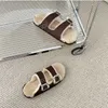 ugs slipper Fur slide designer woman Slippers Classic flip-flops Puffer Sandals Goat Coquette Skin Sheepskin Warm Wgg Furry Slide With Box 35-40 NO415