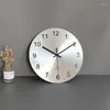 Horloges murales moderne minimaliste métal salon horloge argent personnalité nordique créatif muet poinçon gratuit mode numérique