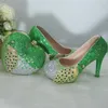 Buty 895 Sukienka Baoyafang Green Crystal Women Wedding z pasującymi torbami ślubnymi okrągłymi palcami imprezy Woman Pea High Pumps 86670