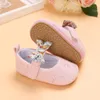 Primeiro Walkers Feminino Baby Lovely Flor Bowknot Sone Sone Sone não deslizante Sapatos de princesa 0-18m Primavera e outono nascida