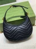 Axel kvinnliga designers handväskor tote 22SS Luxurys äkta väskor läder mode bälte kedja halv måne crossbody purses hög kvalitet