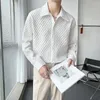M￤ns casual skjortor m￤n 3D elastiska tyg pl￤d L￶s l￥ng￤rmad skjorta cardigan m￤n japanska koreanska streetwear mode camisa