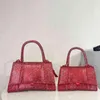 Bolso con solapa de alta calidad, bolsos de media luna y media luna, bolso de mano con diamantes de imitación, hebilla de letra clásica con diamantes de imitación completos