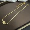 18K guldpläterad mässing Kopparhänge Halsband Mode Kvinnor Designer Märke C-Letter Runda Halsband Chokerkedja Kristall med ståltätning Bröllopssmycken Kärlekspresenter