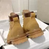 Womens Martin Boots Designer فاخر سميك وحيد عالي العائد على حقوق العدم النحل تشيلسي تشيلسي الماس أحذية الكاحل موتو رعاة البقر الروماني القتال العسكري