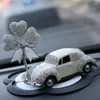 Décorations d'intérieur de voiture ornements classiques cloutés de diamants fournitures créatives décoration modèle rétro
