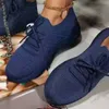 Scarpe da corsa da donna Sneakers con lacci traspiranti alla moda casual 2022 scarpe sportive in maglia estiva scarpe da donna piatte vulcanizzate