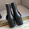 Luxe ontwerper Ankle Boots Fashion Gold Metal Buckle Decoratie 100% COWSIN Dames schoenen Ronde tenen Martin Combat Boots 35-42 met doos