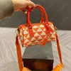 Hochwertige Umhängetaschen, Top-Designer-Tragetaschen, Dreiecksmuster, Umhängetasche, Canvas-Pochette, Mini-Totes, Handtasche, Einkaufshandtaschen, lässige Pochettes, Kissen-Geldbörse