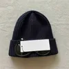 قبعات القبعات 9 ألوان أوروبا مصمم الخريف Windbreak بينيس واحد اثنين من العدسة نظارات نظارات CP القبعات المحبوكة الوجه القناع القناع خارج 270p