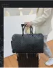Skórzane designerskie męskie torby na duffel walizki bagaż sportowy pakiety zewnętrzne torby na ramię podróżne torby komunikatory torebki unisex torebki dziewczęta chłopcy plecaki
