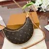 Designer Bags Loop Bag Croissant Hobo Chain Crossbody Shoulder Bags Cosmetic Half-moon Underarm Purses Brown Handbags Designers M81098 High quality