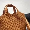 Borsa a mano trapuntata Borse per la spesa da spiaggia Borsa a mano a spalla Borsa oversize in metallo Lettera Filo in vera pelle Doppio manico Pianura Borse da donna alla moda di grande capacità