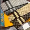 Diseñador para hombre Bufanda de cachemira Mujeres Bufandas de invierno Moda Hombres Casual Pashmina Señoras de lujo Mantones Carta clásica Abrigo de lana Tamaño 1265p