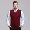 Gilet da uomo Gilet lavorato a maglia di lana da uomo 2022 Primavera Autunno Uomo Maglioni senza maniche Gilet con scollo a V