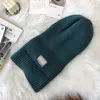 Beanieskull Caps Огромная вязаная шляпа Женщины Зимние сгущения шапочки большая голова холодная леди модные буквы теплые черепа негабаритные 221013