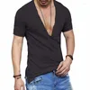メンズTシャツTシャツメンvネック半袖TシャツファッションスリムフィットTシャツ男性フィットネスボディービルトレーニング夏の衣服トップマン