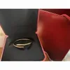 Pulseira cl￡ssica de bangles designer dourado prata unhas de unhas de tit￢nio Bolta de moda de a￧o nlay diamante pulseiras femininas mass amor de joias C80009 com caixa vermelha