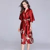 Roupa de sono feminina Verão Vermelho cinza Grey Bride Bride Dobe Cetin Luxury Women Nightgown Sexy Nightdress Lady Kimono Bathrobe Dishlegee