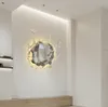 Lyxig v￤gglampa villa vardagsrum bakgrund dekorativ lampa harts konstbyr￥ spegel badrum hotellbelysning