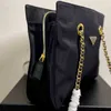 Kvällspåsar axelväska pbag triangel designer handväskor totes kvinnor hink väskor varumärke varumärke shoppare klassiska crossbody nylon triangel handväska 0421