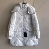 2022 Women Desinger Down Jacket Winter Jackets Outerwear adecuada para áreas extremas frías con capucha con capucha con capucha paraugurados