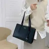 Purses2022汎用性のある女性バッグトレンド通勤片方の肩の大容量s