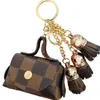 Leather Pouches Keyring Rings Jewelry Brown Flower Plaid Tassel Coin Purses Car Key Chains Holder Cute Fashion Design Women Bag Pe1449598