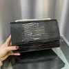 Luxurys designers loulou väskor kvinnliga kuvert Tassel handväskor woc -kedja totes kvinnor koppling klassiska axelväskor flip läder crossbody handväska plånbok y 1088 s l