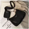 Kadın Lüksler Tasarımcıları Çanta Çantaları Hobo Cüzdanlar Lady Handbag Cossbody Omuz Kanal Kezleri Moda Cüzdan Çantaları