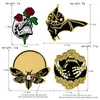 Broscher 4st/set hand med kristallglasögon rosor Bat Bee Punk Pins Badges Hard Emamel Lapel Gothic Jewelry