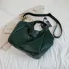 schwarze Frau Roman Einzigartige Umhängetaschen Grüne Frauen Shopper Tote Große Kapazität Hobos Taschen Weibliche Europa Messenger Handtasche Sac