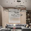 Lampadari Lampadario a led moderno Illuminazione domestica Anelli spazzolati Montaggio a soffitto per soggiorno Lampada a sospensione da pranzo Lustro