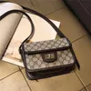 2022 Top Design Luxury Bags high quality New versatile small square messenger women's bag