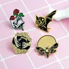 Broscher 4st/set hand med kristallglasögon rosor Bat Bee Punk Pins Badges Hard Emamel Lapel Gothic Jewelry