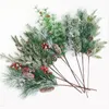 Fleurs décoratives en plastique pomme de pin Pick artificiel coupe de Noël fausses boutures couronne accessoire Matsuba mousse vert foncé baies rouges