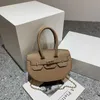 Bolsos de mensajero para mujer 2022 nueva chica minis pequeño cuadrado popular color solo hombro textura mensajero portátil