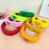23SS 6COLOR RETRO LEATHER LEATHER LETTER PRING THEAPBAND WOMENT
