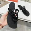 Moda Terlikler 5A Deri Kadın Terlikler Yeni Stil Seksi Tasarımcı Ayakkabı Klasik Lüks Üst Marka Jöle Rengi Duş Odası Domuz Burun Şekli EUR36-41 Rahat Kapalı