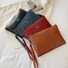 Sacs de soirée Vintage en cuir PU tête de cerf enveloppe sac couleur unie bracelet sacs femmes fête soirée pochette sacs Long portefeuille L221014