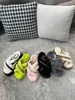 Pantofole di peluche AUS Designer Inverno Donna Scarpa casual Mantieni caldi Sandali piatti Scivoli Bianco Nero Rosa Scarpe da passeggio per bambina all'aperto taglia 35-40