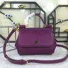 Tasarımcı Crossbody Bag Calfskin Lüks Kadınlar Omuz Messenger Çantaları Kozmetik Çanta Parti Debriyaj Çanta Bayanlar Cüzdan Lady Noble ve Zarif Çanta