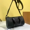 Büyük kapasiteli el çantası lüks erkek tasarımcı duffle çantaları kadınlar gerçek deri seyahat çantası moda crossbody black bagaj üzerinde taşıma tote