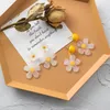 Серьги -гермеры корейская мода маленькая ромашка милый цветок ежедневный дикий красивые женские ювелирные аксессуары подарок для друзей