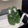 Clip-on tofflor Womens Shoes Nya flip-flops Fempunktsstjärna strass Fashionabla Casual Spring / 2022 Storlek 35-39